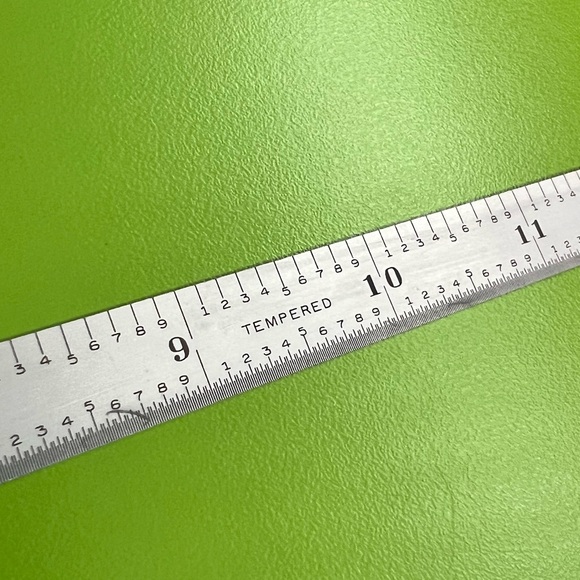 General Tools CF1216-E England 12" Industrial Precision Flexible Steel Ruler - Picture 2 of 6